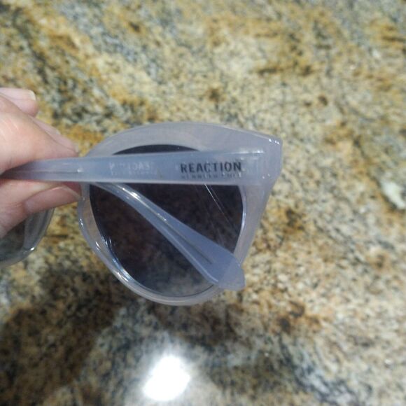 Kenneth Cole Reaction Womens Sunglasses Transparent Grey Frame KC2878 88G - Picture 10 of 10